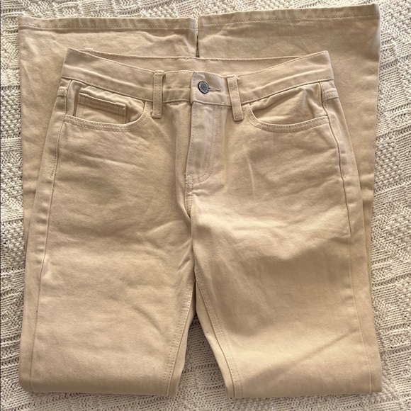 Brandy Melville Bundle of FOUR! Hoodie, Sweatshirt, Bomber Jacket, Brielle Jeans - Picture 14 of 16